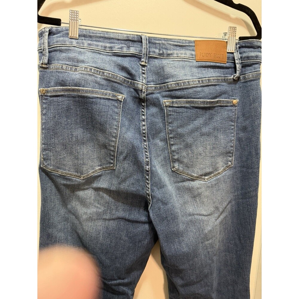 Judy Blue Women's Flare Blue Denim Jeans Plus Size 18W Stretch Medium Wash - Picture 6 of 9